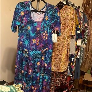 LuLaRoe Nicole Multicolored Short Sleeve Scoop neck 2XL NWT